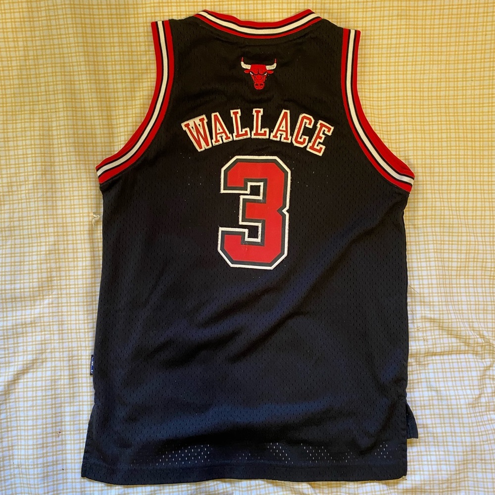 Ben Wallace #3 Chicago Bulls Basketball Jersey